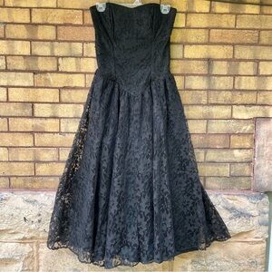 Vintage Black Lace Cocktail Dress